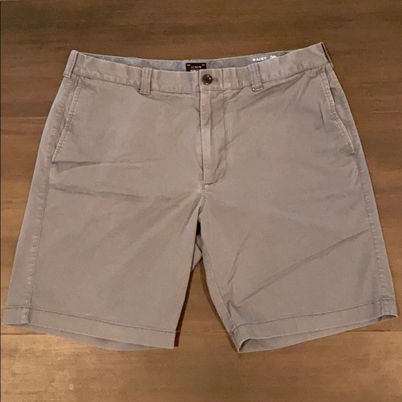 🎉HP 🎉 J Crew Stretch Shorts in Spokane Grey - Picture 2 of 6